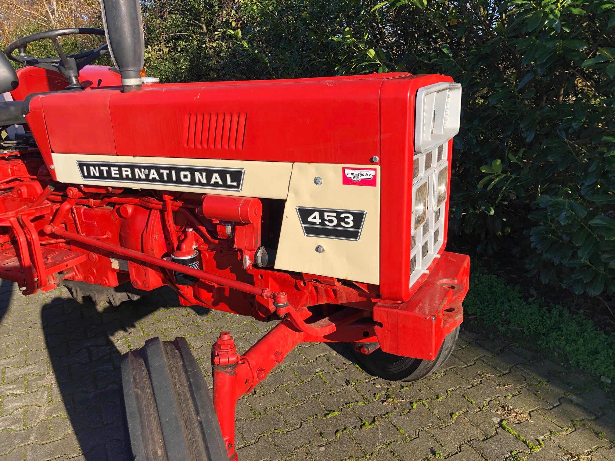 INTERNATIONAL 453